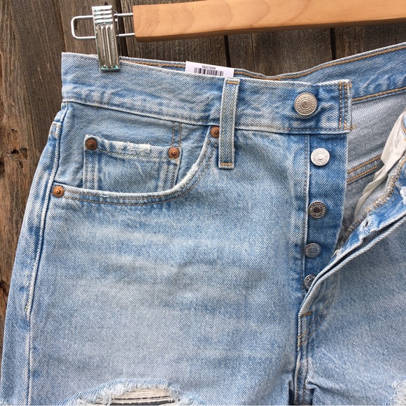 NWT Levi’s 501 High Rise Cutoff Denim Shorts Cotton Luxor Heat 27 - Picture 3 of 16